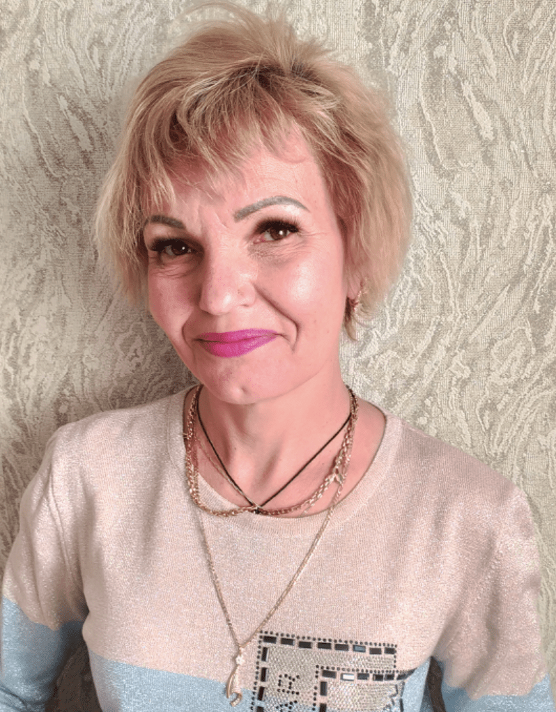 Колесникова Елена